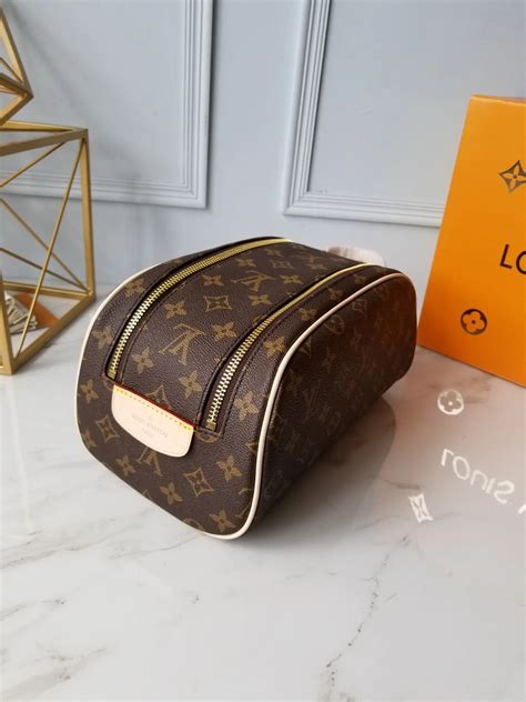 louis vuitton toiletry bag replica|louis vuitton women's toiletry bag.